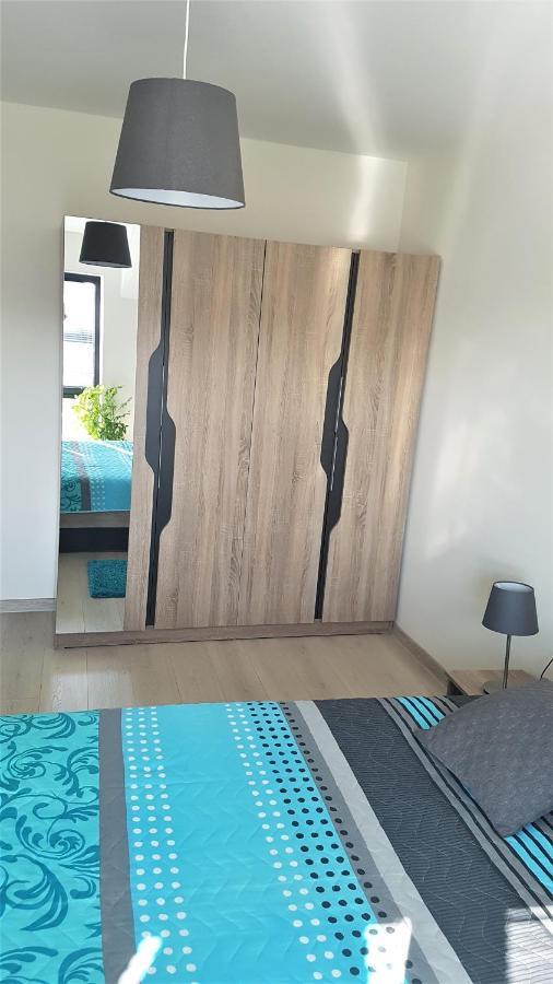Azzurro-Top Floor Apartment In Quiet Neighborhood, Free Private Parking Varna Ngoại thất bức ảnh